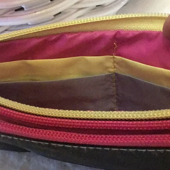 TRAVELON - Picture 4 of 8